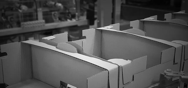 Corrugated trays and cases